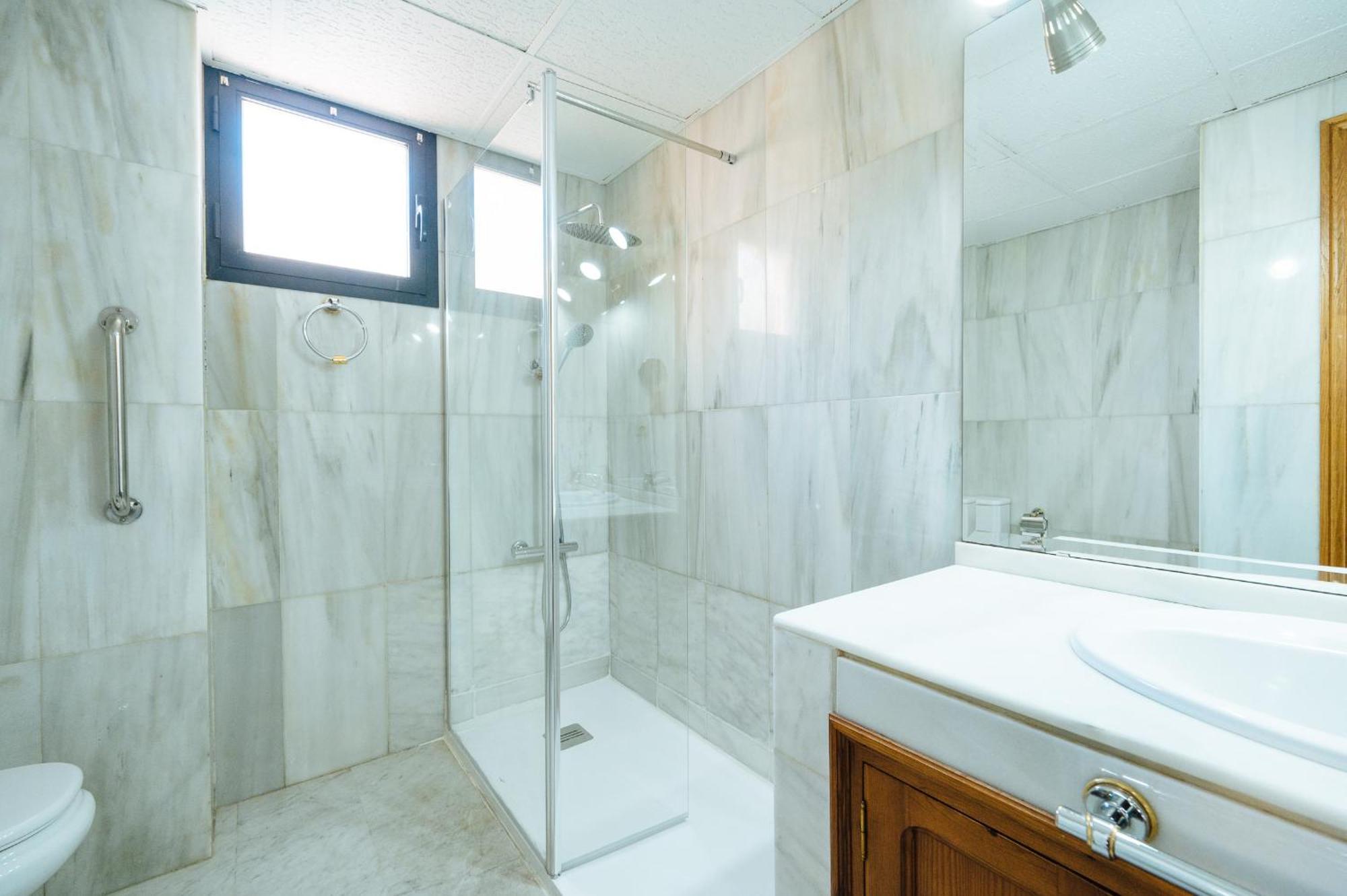 Acogedor Piso Con Parking Santa Justa Apartment Seville Ngoại thất bức ảnh